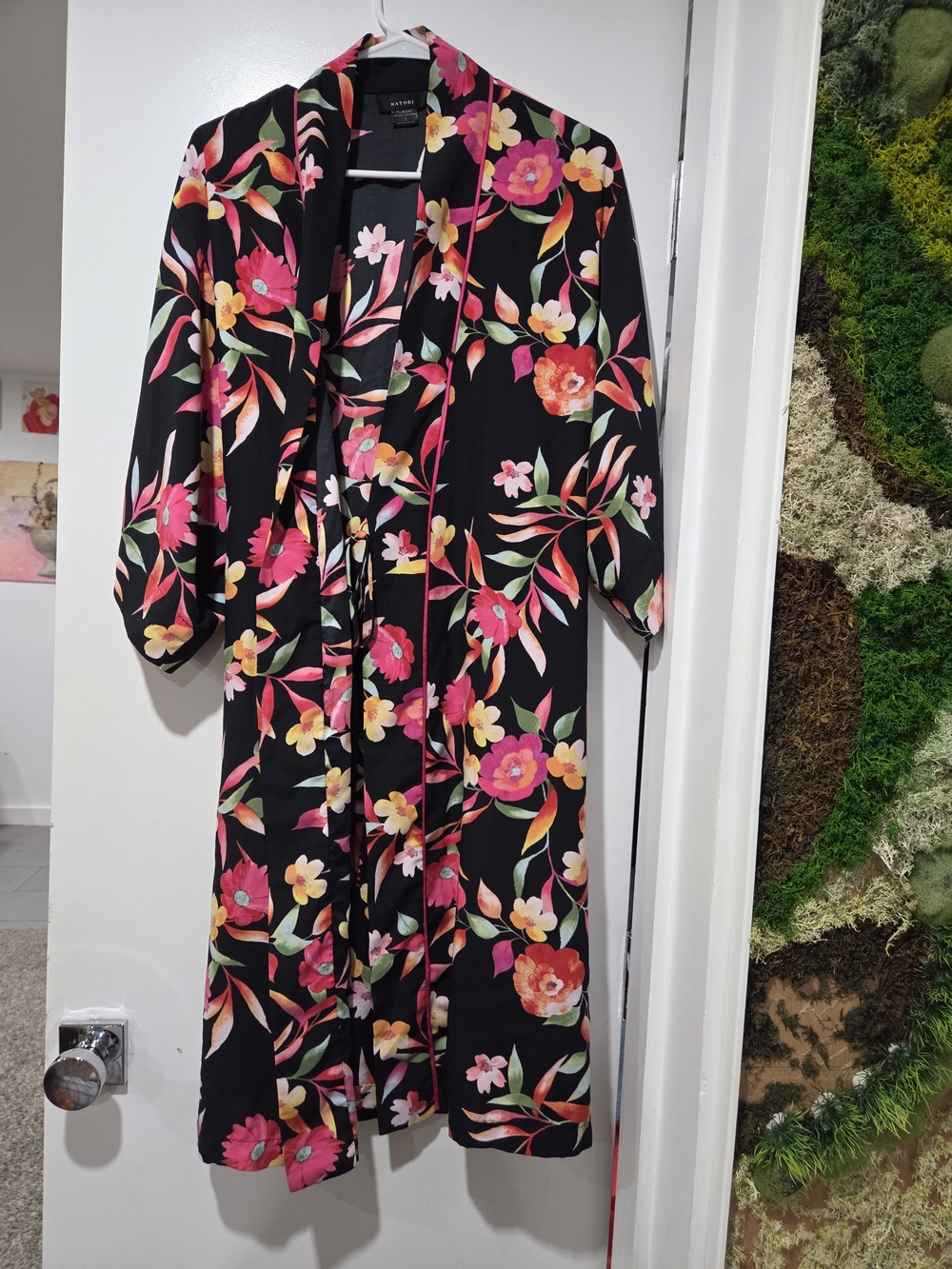 Natori Atmosphere Floral Satin-Feel Tie-Waist Robe with Pink & Coral Blooms